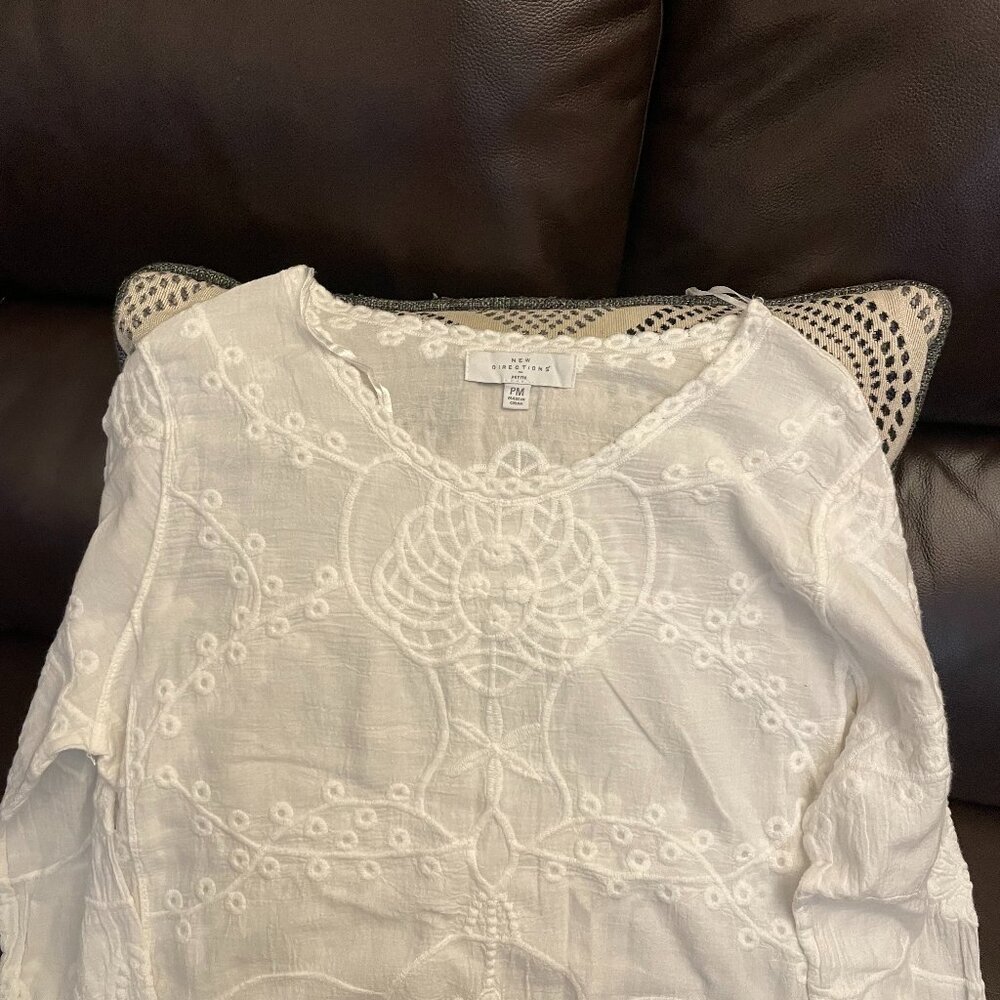 Women's light weight cotton blouse
